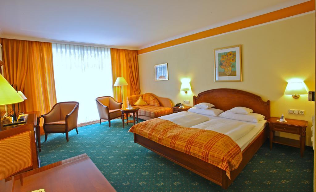 Hotel Am Schlossberg Erding Chambre photo