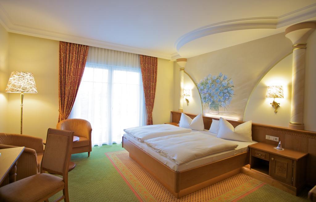 Hotel Am Schlossberg Erding Chambre photo